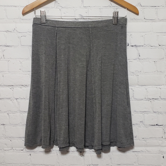 Max Studio Dresses & Skirts - Max Studio XS 3-Paneled A-Line Mini Skirt